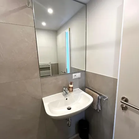 Appartamento Wuemme-apartment Mit Wifi & Klima & Parkplatz